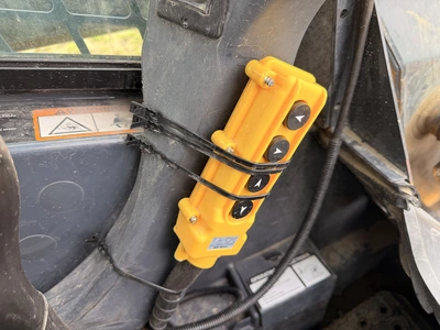 Used 2015 JOHN DEERE 326E WITH 1,162 HOURS Skid Steer Loaders Michigan US | Miedema Asset Management Group #1424758