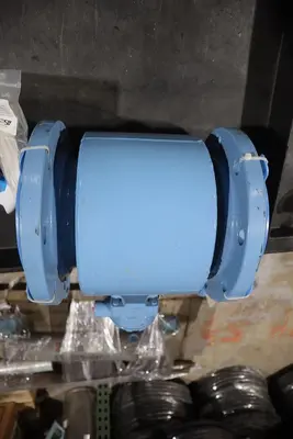 ROSEMOUNT 8705TSA060C1W0NA 40VDC 285PSI - STOCK CC-32