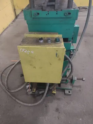 7 TON AIRAM  PNEUMATIC CUT OFF PRESS: STOCK #15486