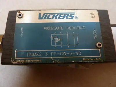 USED VICKERS DGMX2-3-PP-CW-S-40