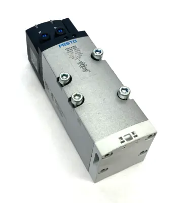 Used Festo Pneumatic Double Solenoid Valve 5/2-way 560818 Solenoid Valves Michigan US | Maverick Industrial Sales #1423162