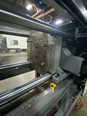 2020 Shibaura Machine EC200SXIIIV70-U48_8B HORIZONTAL INJECTION MOULDING MACHINES | INJECTION DEPOT GROUP (9)