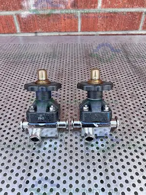 USED ITT PURE FLO 3-WAY .75-316L-RA20MAX DIAPHRAGM VALVE W/ 3/4" SANITARY FITTING