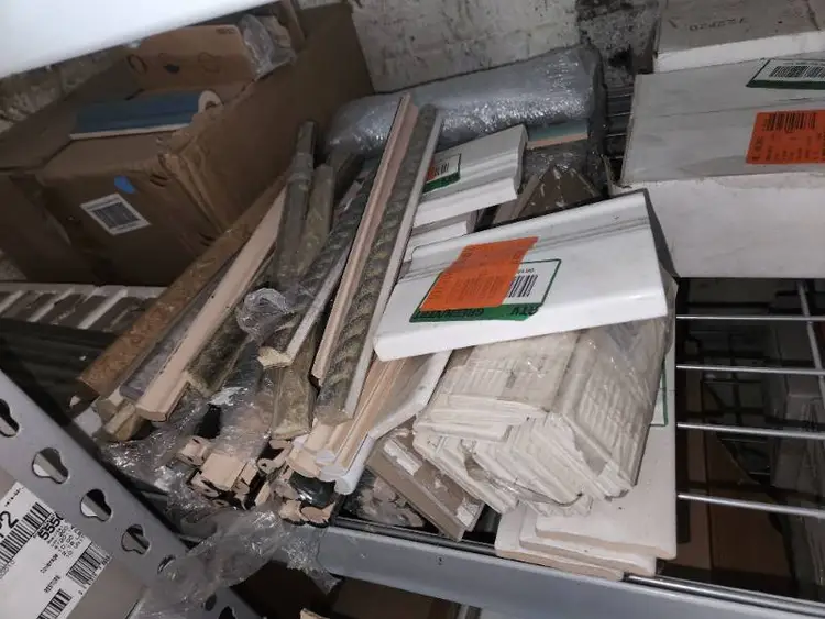 Used _UNKNOWN_ _UNKNOWN_ Flooring, Windows, and Doors Wisconsin US | K-BID 5 #203130