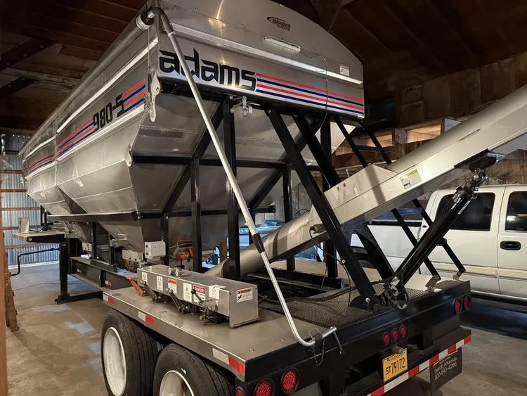 Used 2024 MAGNOLIA TRAILERS 980-R TENDER TRAILER Seed Tenders Minnesota US | Carco Truck & Equipment #1514021