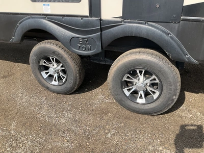 Used 2017 FOREST RIVER LACROSSE Campers, Caravans, Motorhomes Michigan US | Miedema Asset Management Group #1411189