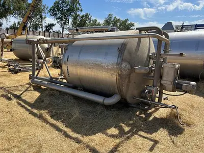 Tank, 2,250 Gallon, Stainless Steel, Agitation, Mueller #S745055