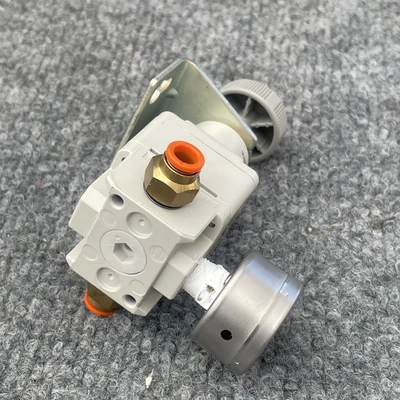 Used SMC IR1020-N01B Air Pressure Regulators California US | Davliegogo LLC #1705559
