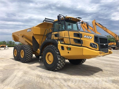 USED 2019 Bell B45E