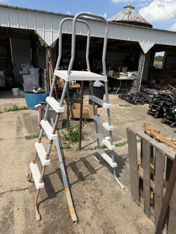 Used _UNKNOWN_ _UNKNOWN_ Ladders Michigan US | Miedema Asset Management Group #1313466