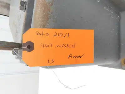 Double Reduction Gearbox 210:1 Ratio Reducer 8 RPM 182TC Vertical Output Shaft