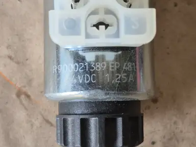 Used BOSCH REXROTH R900561274 Parts (Hydraulics and Pneumatics) British Columbia CA | Lenmark #264470