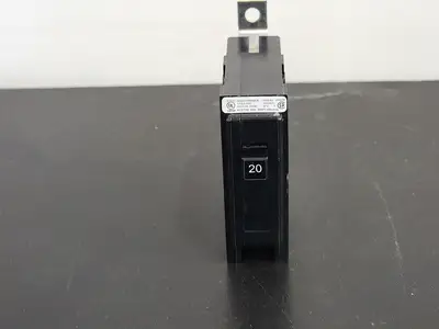 NEW CUTLER-HAMMER BA120