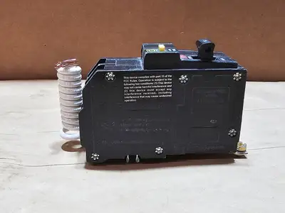 NEW SQUARE D QOB230GFI
