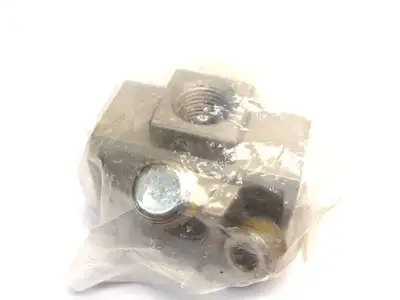 NEW SMC CROSS SPACER 4000 SERIES 1/2 NPT