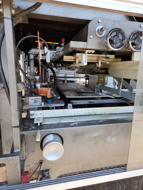 Used _UNKNOWN_ _UNKNOWN_ Case Erectors - Glue Bottom Seal Pennsylvania US | Libra Machine #1568372