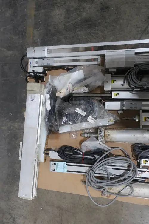 Used _UNKNOWN_ _UNKNOWN_ Linear Actuators Ohio US | Aucto #1307555