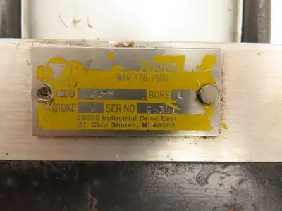 Used YATES _UNKNOWN_ Pneumatic Cylinders | Arrow Industrial #633768