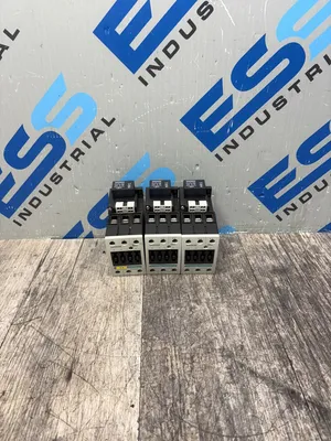 SIEMENS 3RT1035-3AC20 Electrical/PLC/Automation | ESS Industrial Equipment Sales (1)