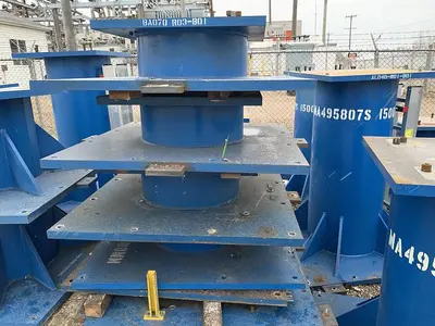 Used 2011 UTICA BODY AND ASSEMBLY FITS R2000 AND M900 SERIES ROBOTS Stands Michigan US | RAB Industries, Inc. #183945