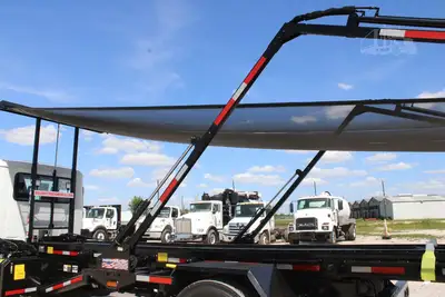 New | in-Stock 2027 MACK MD7 Rolloff Trucks Texas US | Roll Off Truck World #1491924