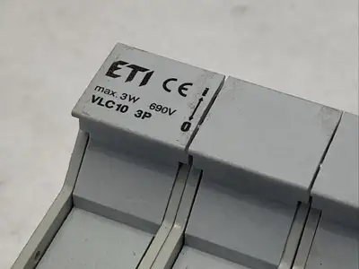 VLC10 3P | ETI  Fuse Holder 32A 690V 3W 3P - Used
