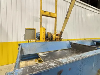 15 HP L&M EQUIPMENT MODEL #HMPC-7-24 CROSS CUT BUNDLE TRAVELING ARCH WOOD BUNDLE SAW WITH CONVEYOR: STOCK #22922