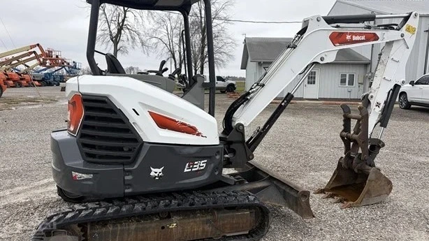 USED 2019 Bobcat E35I