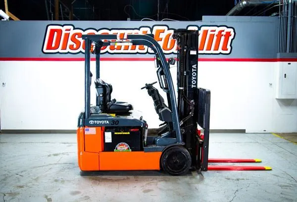 Used 2018 TOYOTA 8FBE15U 3-Wheel Sit down Electric Counterbalance Forklifts Colorado US | Discount Forklift #565485
