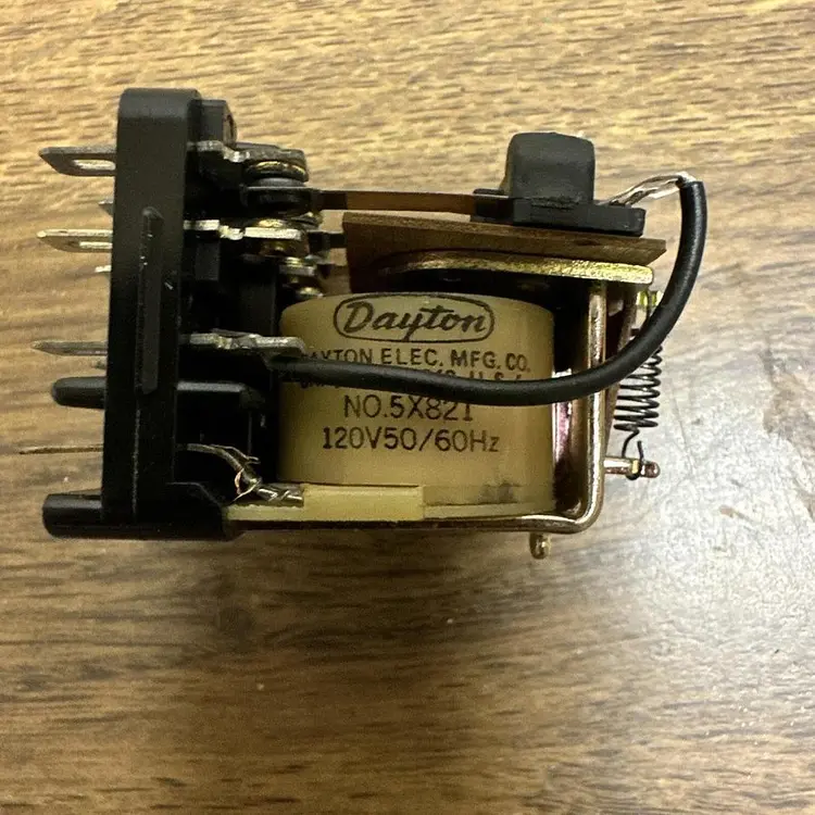 New | in-Stock DAYTON 5X821 Miscellaneous Equipment (Electrical & Power) | Surplus Asset Holdings #1194102