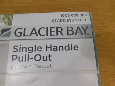 New Glacier Bay McKenna Single Handle Pull Out Sprayer Kitchen Faucet in Stainless Steel with Turbo Spray and FastMount