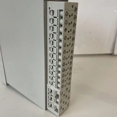 NEW Siemens 7SJ6005-5EA00-0DA0/BB
