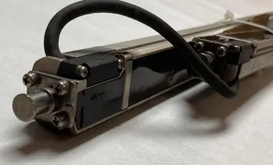 USED KEYENCE SL-C44H-R / SL-C12H-R