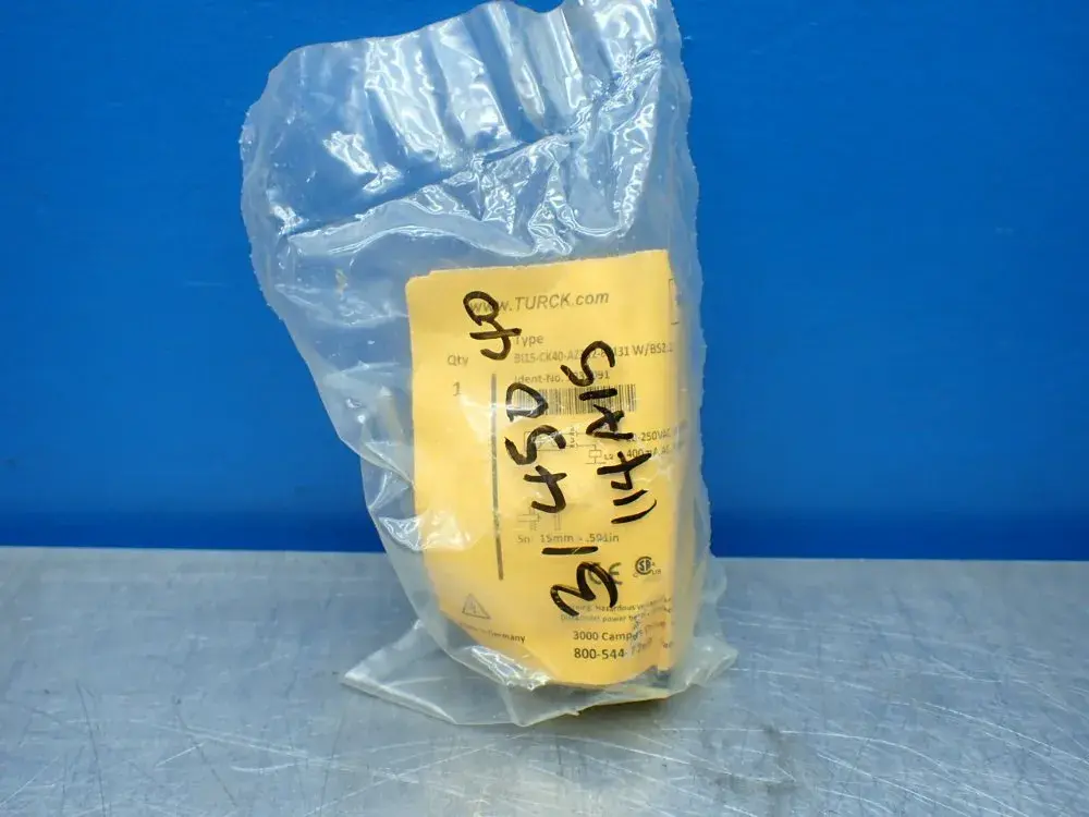 NEW TURCK BI15CK40AZ3X2B1131 W/BS2.1
