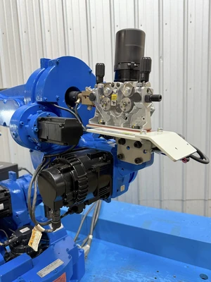 Used YASKAWA MA1400 Robots | Industrial Parts R Us Inc. #360622