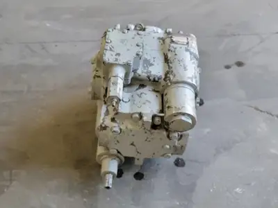 USED SAUER DANFOSS 24 7020 CW