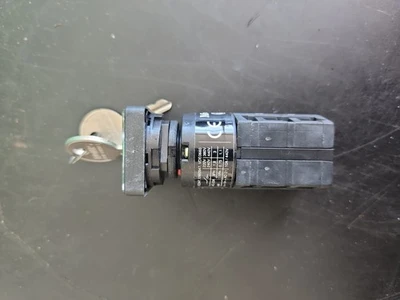 NEW Moeller N306TM28008