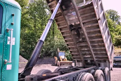 Used 2000 FREIGHTLINER FLD112 Dump trucks Pennsylvania US | Proxy Equipment #1378318