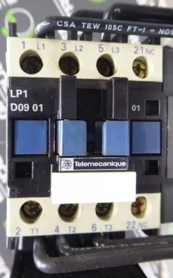 7.5 HP Telemecanique LP1 D0901 Reversing Contactor Assembly 1000V 8kV Used