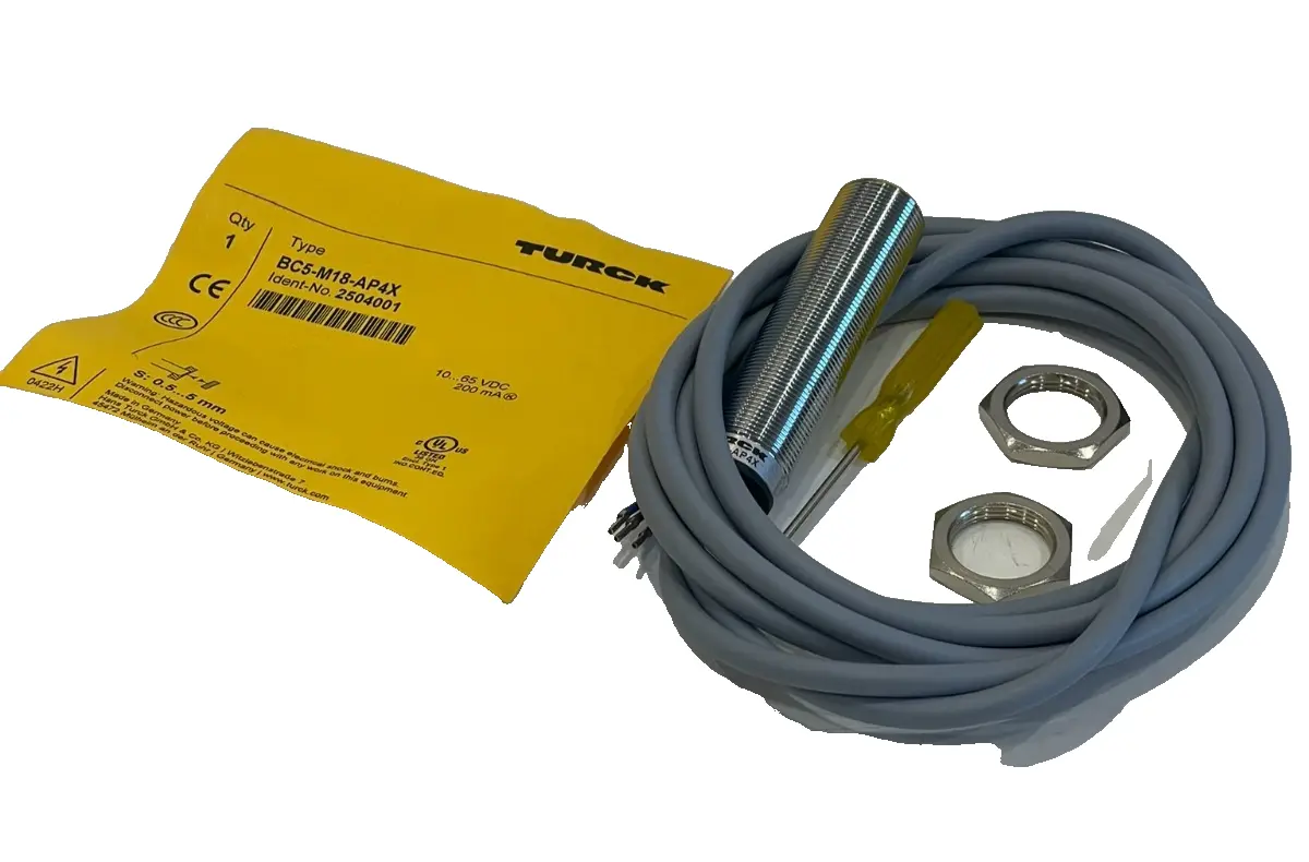 NEW TURCK BC5-M18-AP4X PROXIMITY SENSOR 2504001 BC5M18AP4X