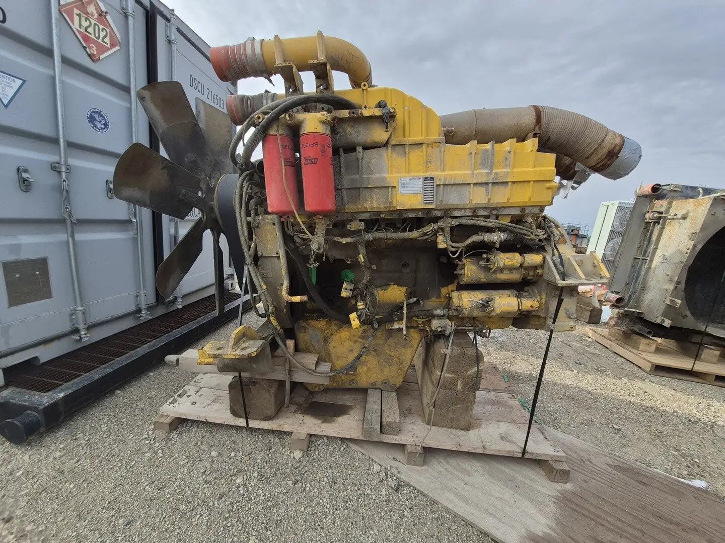 USED KOMATSU SAA12V140