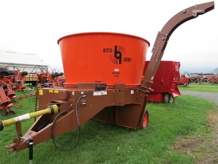 New | in-Stock 2025 ROTO GRIND 760 Bale Choppers - Feeders Pennsylvania US | Zimmerman Farm Service #1410006