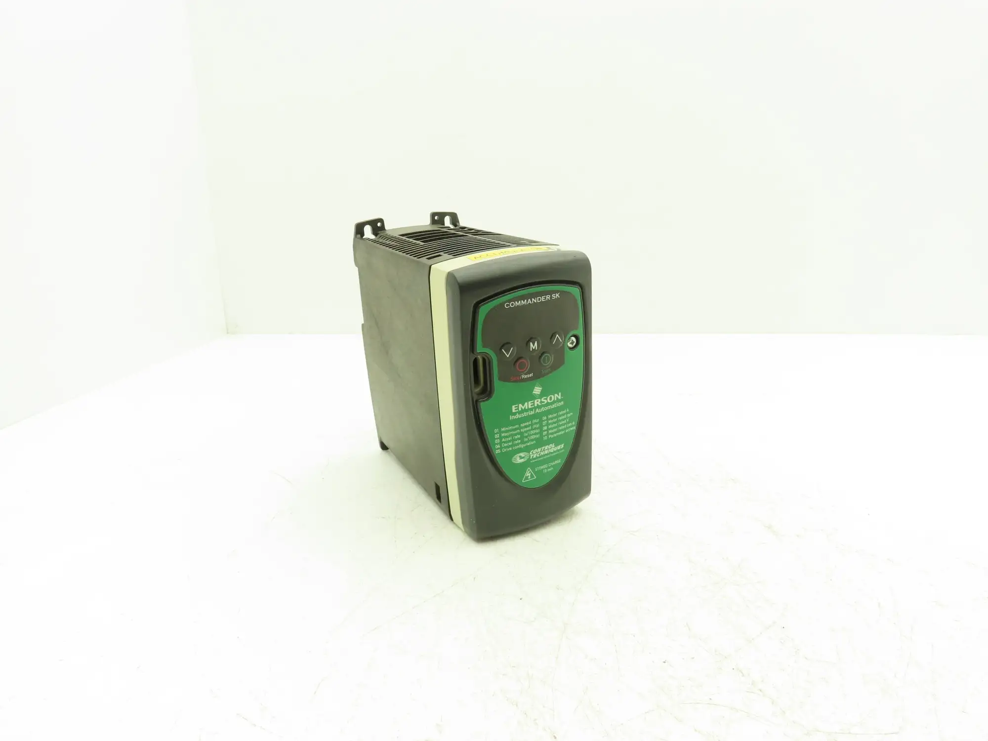 Emerson Automation SKA1200037 Commander SK Servo Drive 200-240V 1Ph In 3Ph Out