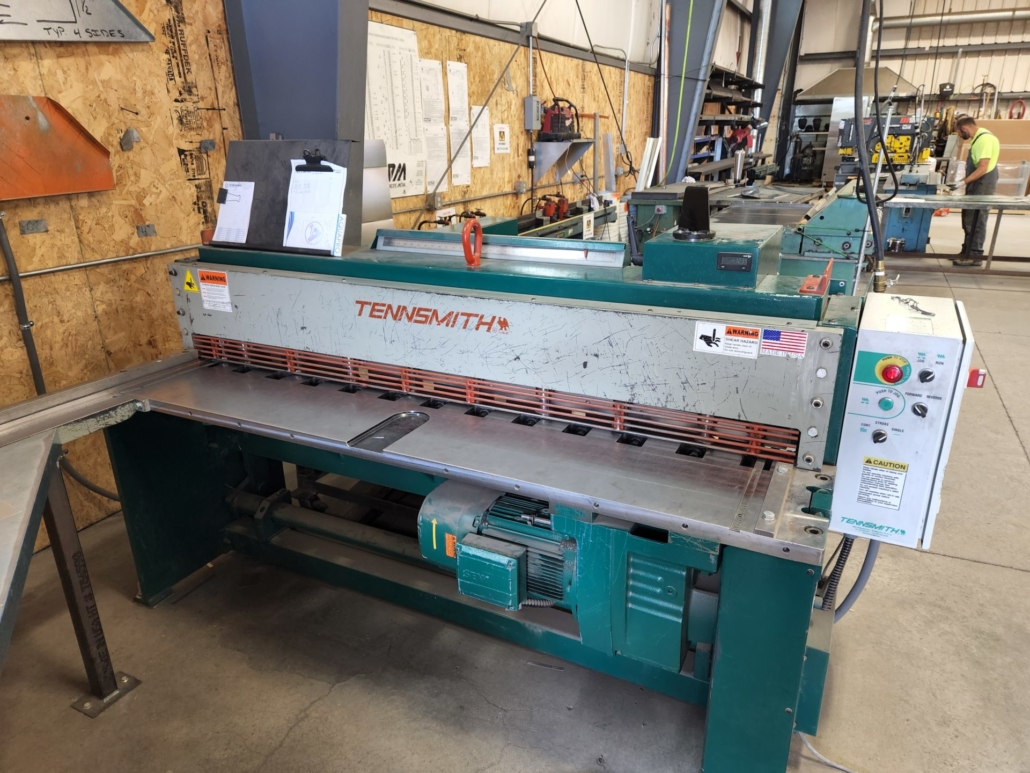U14488C Tennsmith LM610 72 in.  10 gauge shear