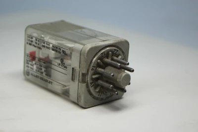 Used Allen-Bradley 700-HA32A12 Relays & Switches California US | Davliegogo LLC #1705983