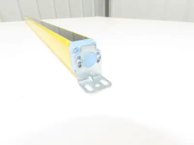 Schmersal SLC440COM-ER-0890-14 Safety Light Curtain Receiver