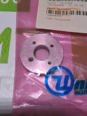 UNIVERSAL INSTRUMENTS 45118801 ADJ FLANGE - BRAND NEW