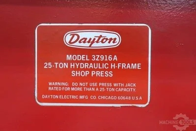 USED DAYTON 3Z916A
