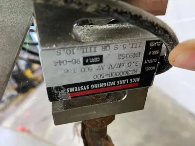300 Gallon Hopper With Load Cells