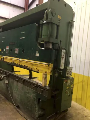 USED CINCINNATI INC 230CB12